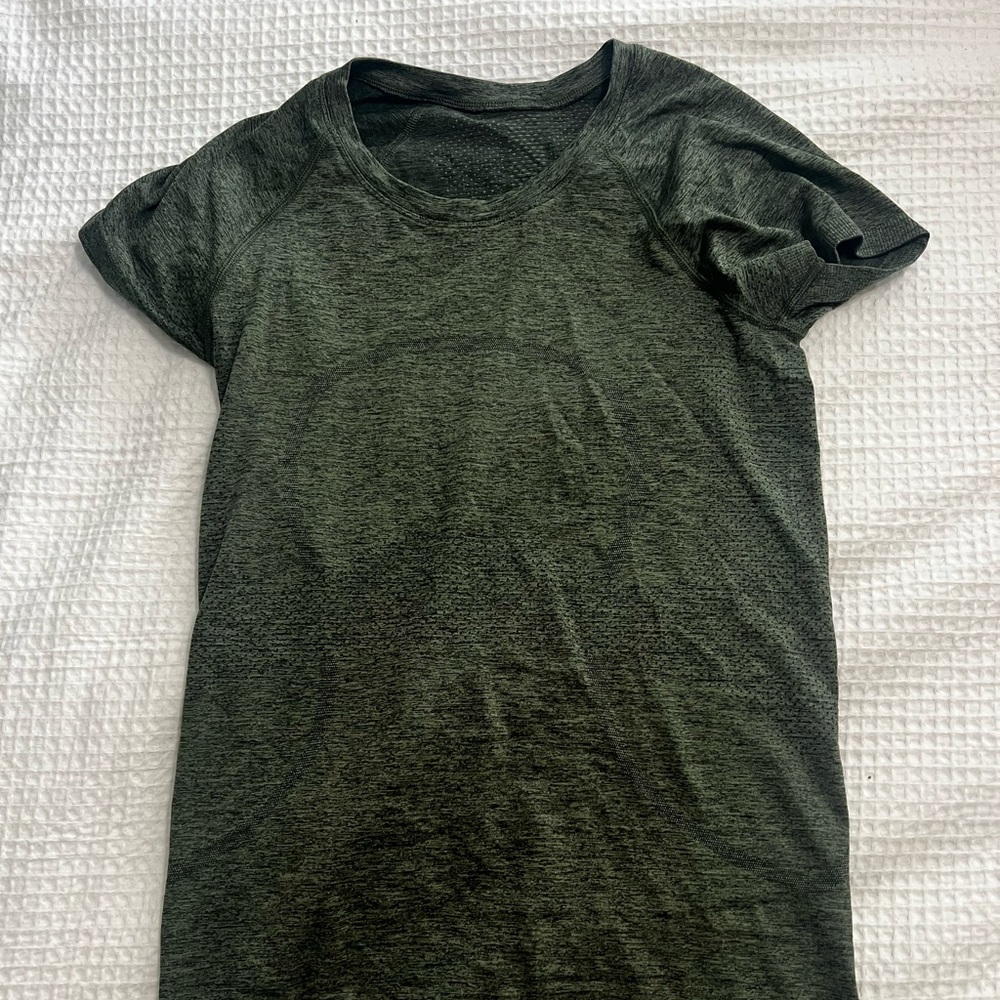 Lululemon Army Green Swiftly Tech Size 6 - image 2